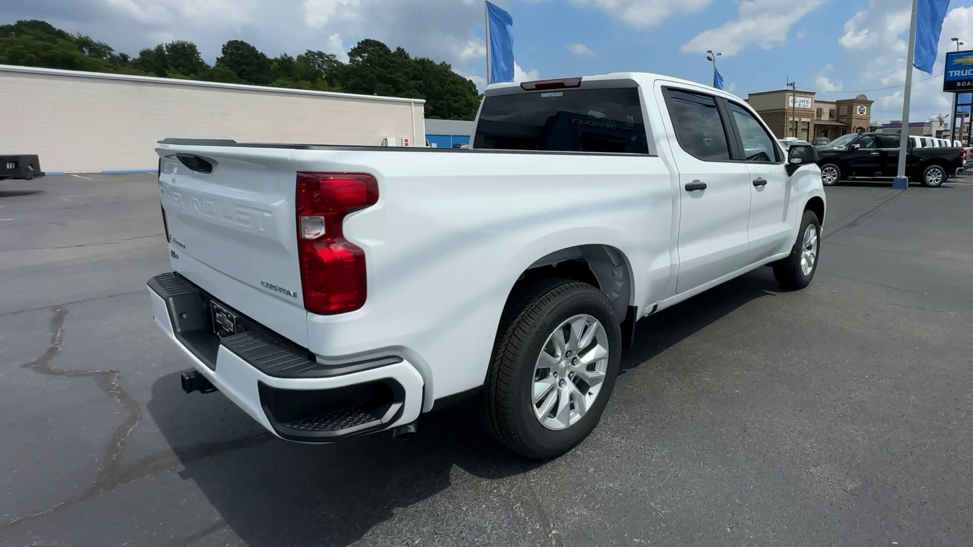 2026 Chevrolet Silverado 1500 Custom - Photo 8