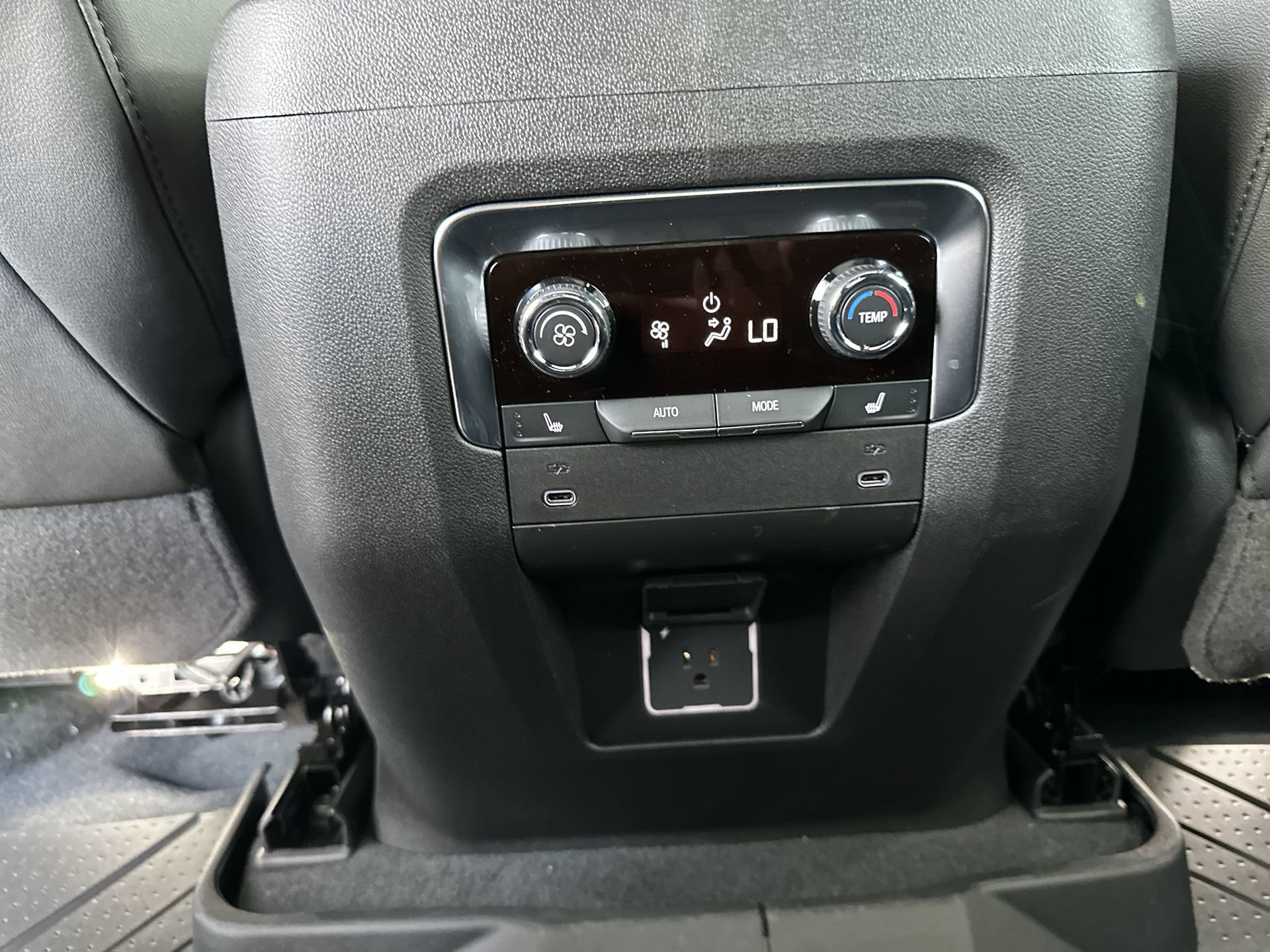 2026 Chevrolet Tahoe RST - Photo 35
