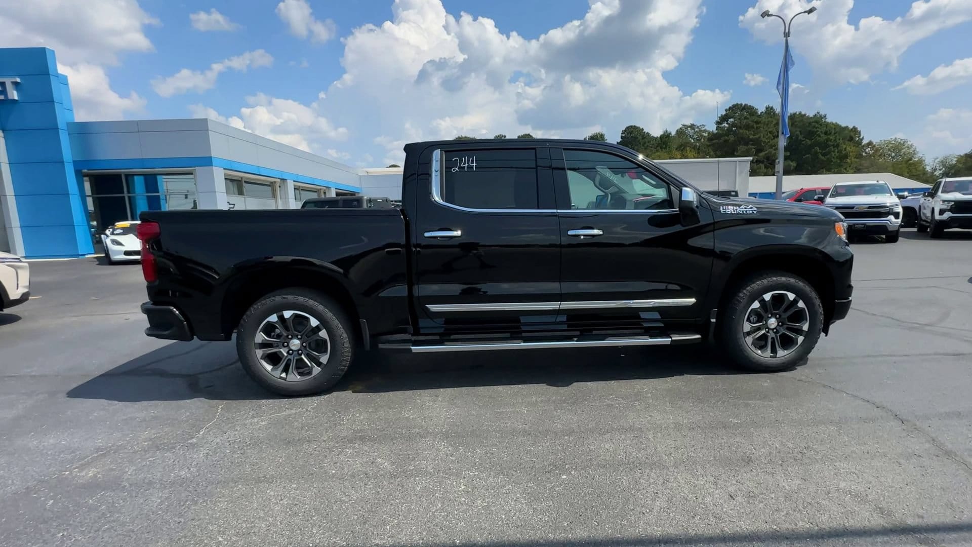 2026 Chevrolet Silverado 1500 High Country - Photo 9