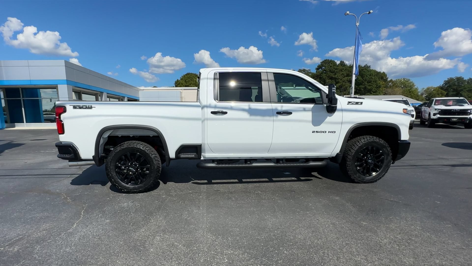 2026 Chevrolet Silverado 2500 HD LT - Photo 9