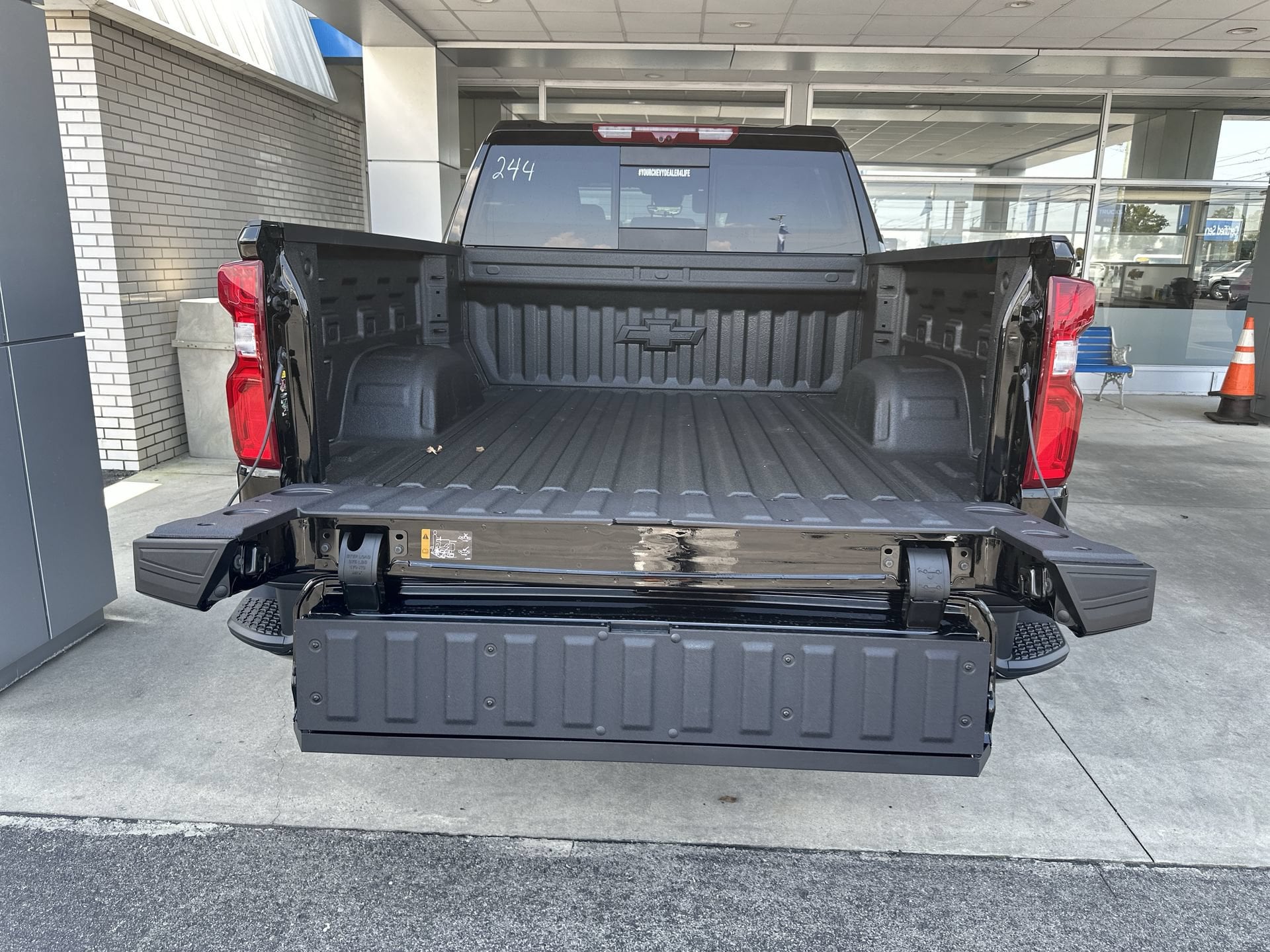 2026 Chevrolet Silverado 1500 High Country - Photo 37