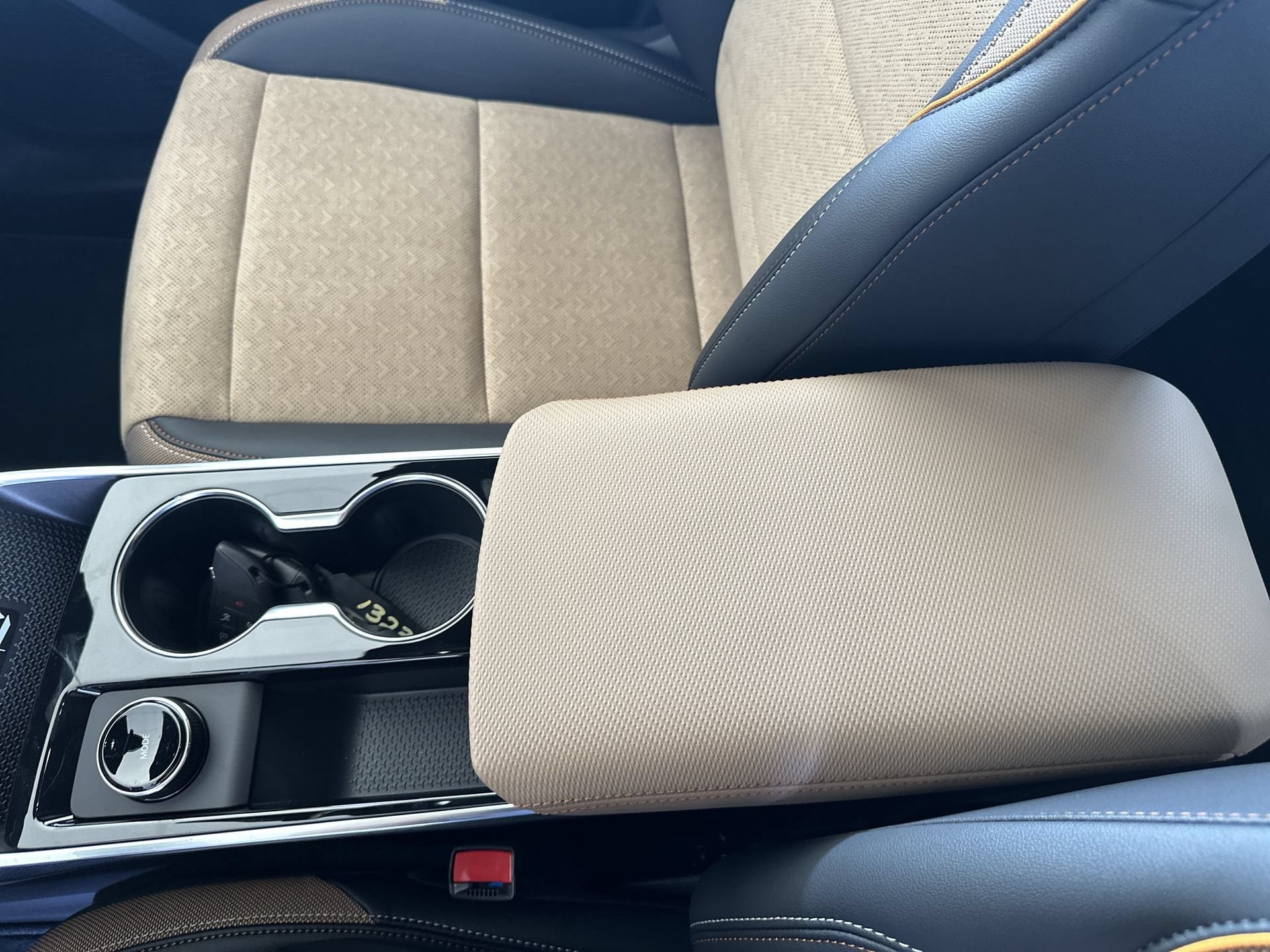 2027 Chevrolet Equinox ACTIV - Photo 33