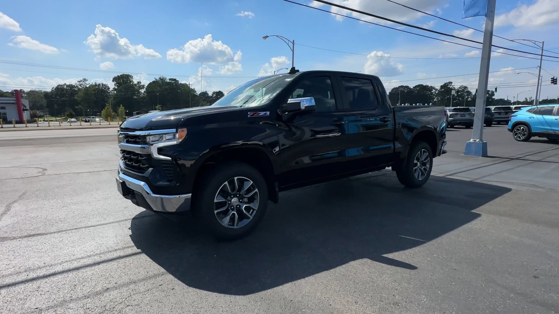 2026 Chevrolet Silverado 1500 LT - Photo 4