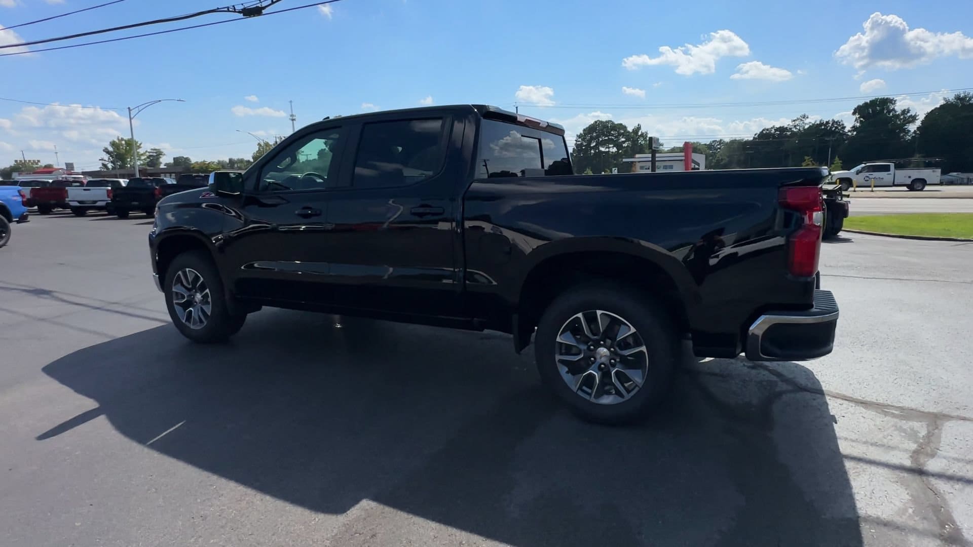 2026 Chevrolet Silverado 1500 LT - Photo 6