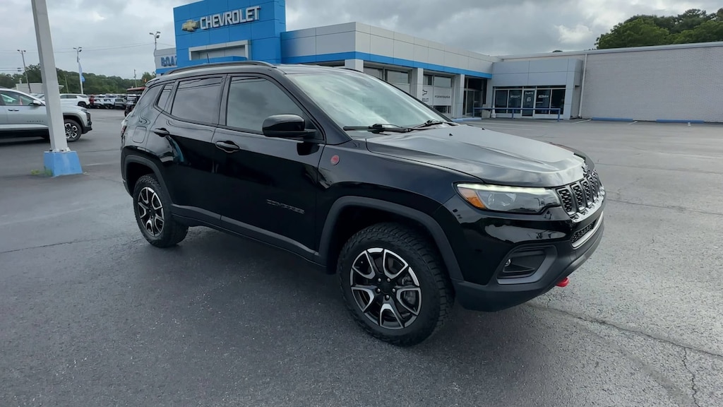 Used 2024 Jeep Compass Trailhawk 4x4 SUV