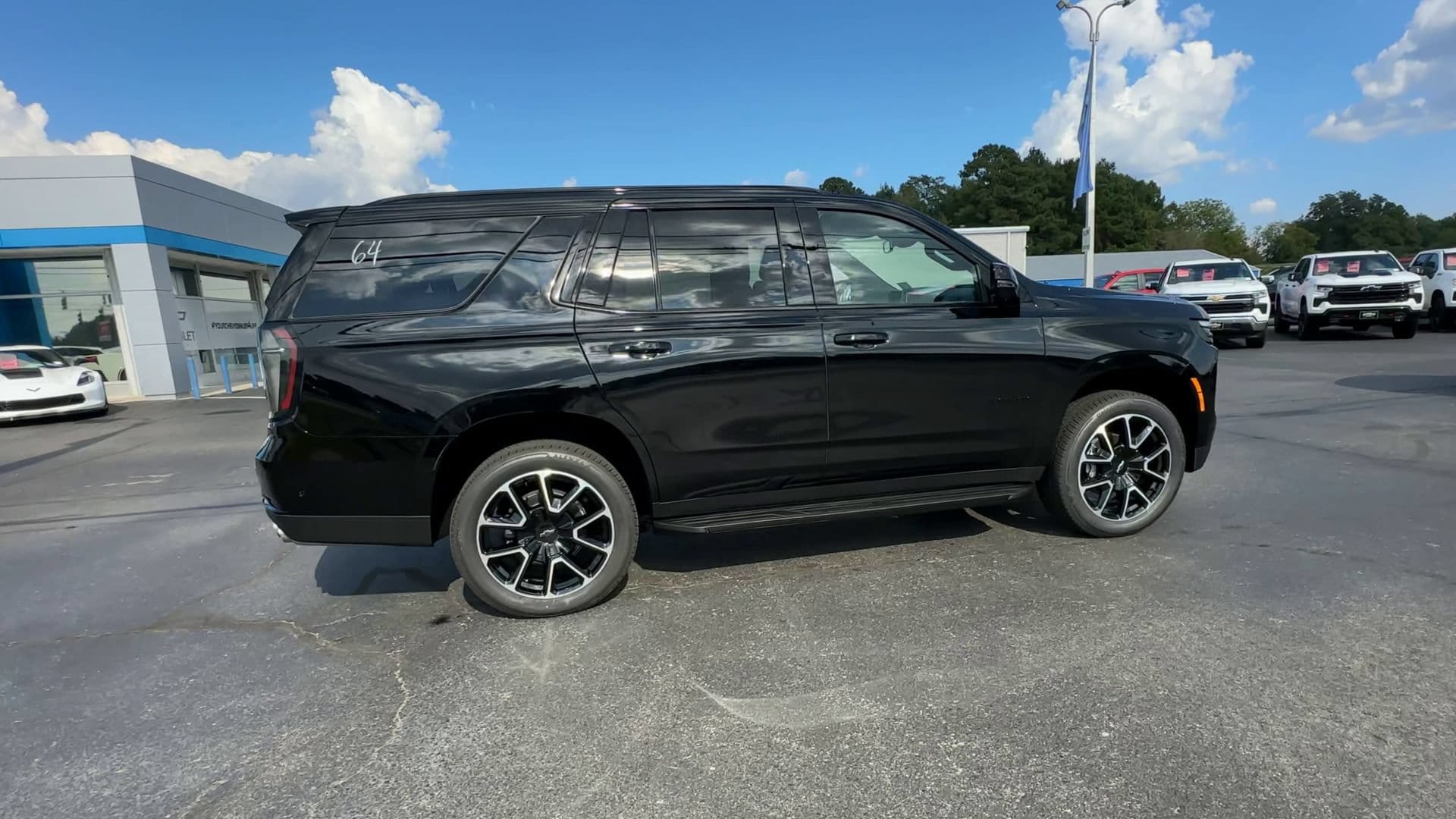2026 Chevrolet Tahoe RST - Photo 9