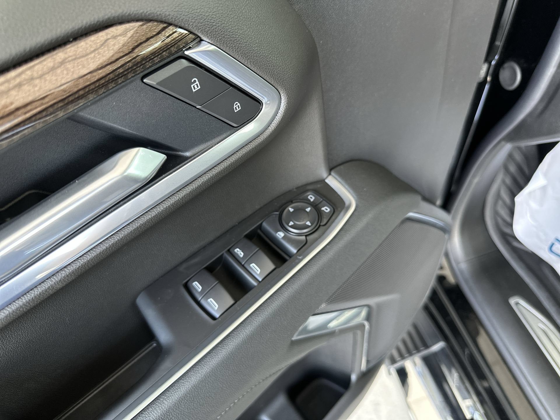 2026 Chevrolet Silverado 1500 LT - Photo 23