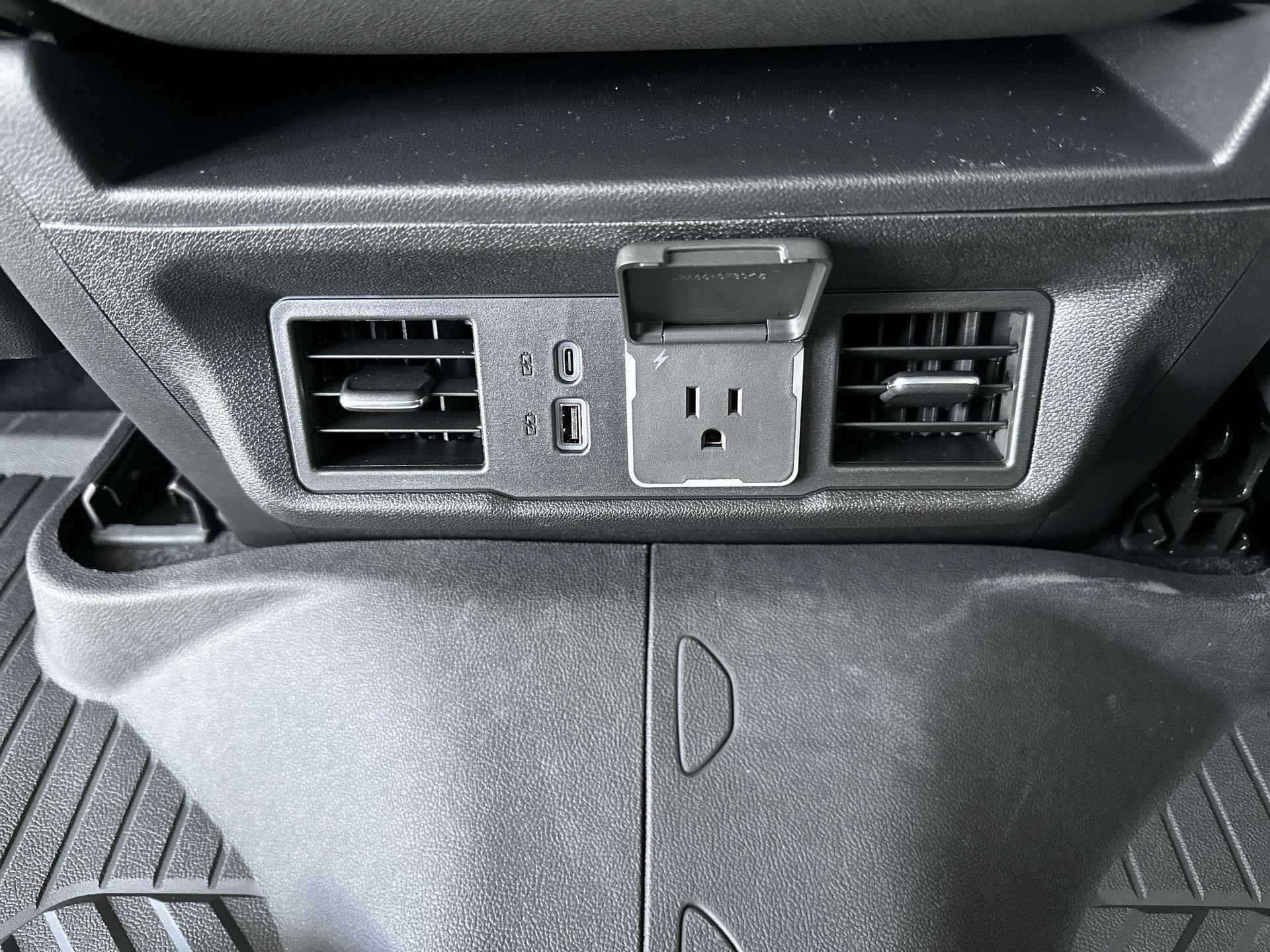 2026 Chevrolet Silverado 1500 LT - Photo 21