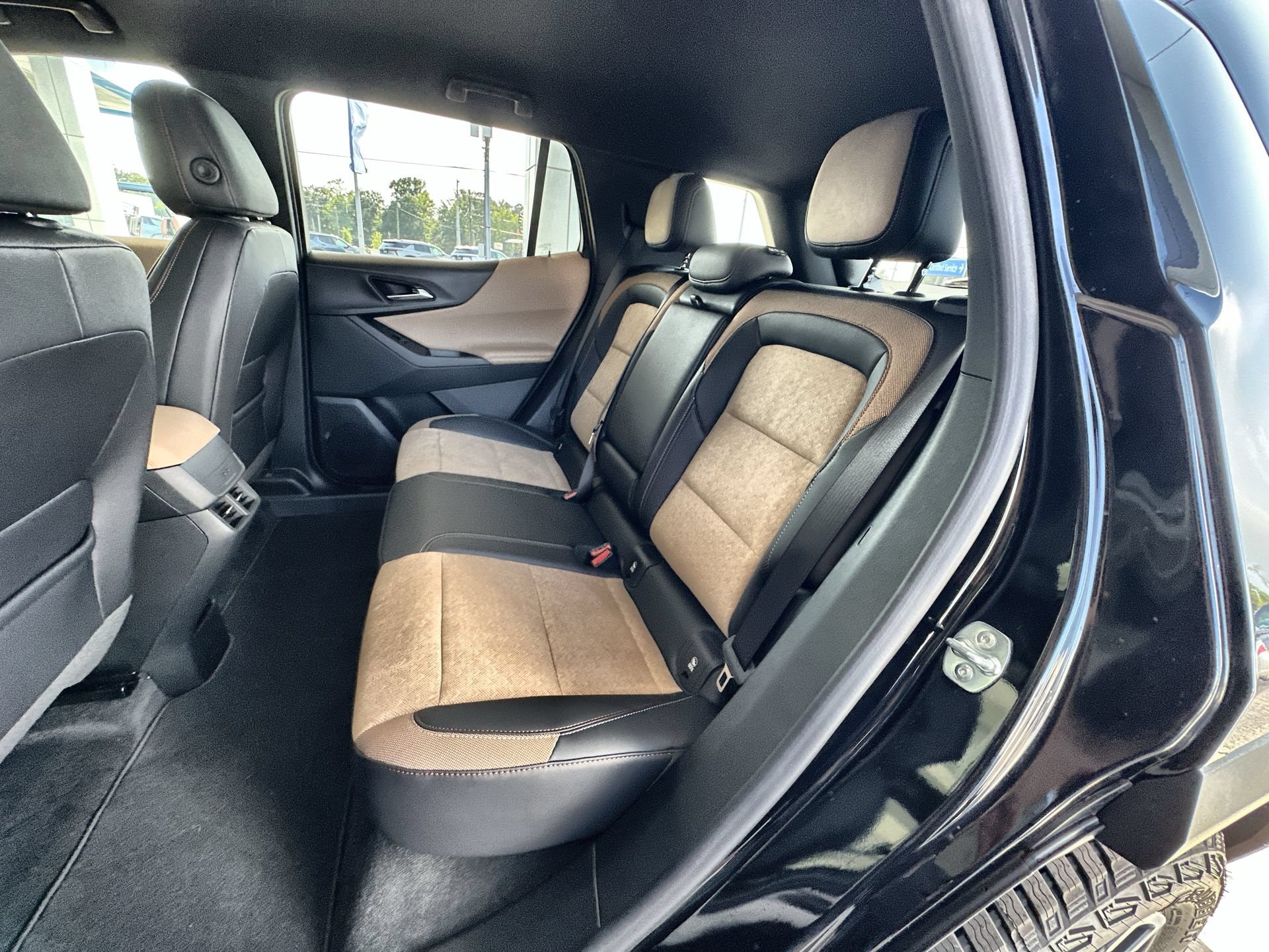 2027 Chevrolet Equinox ACTIV - Photo 24