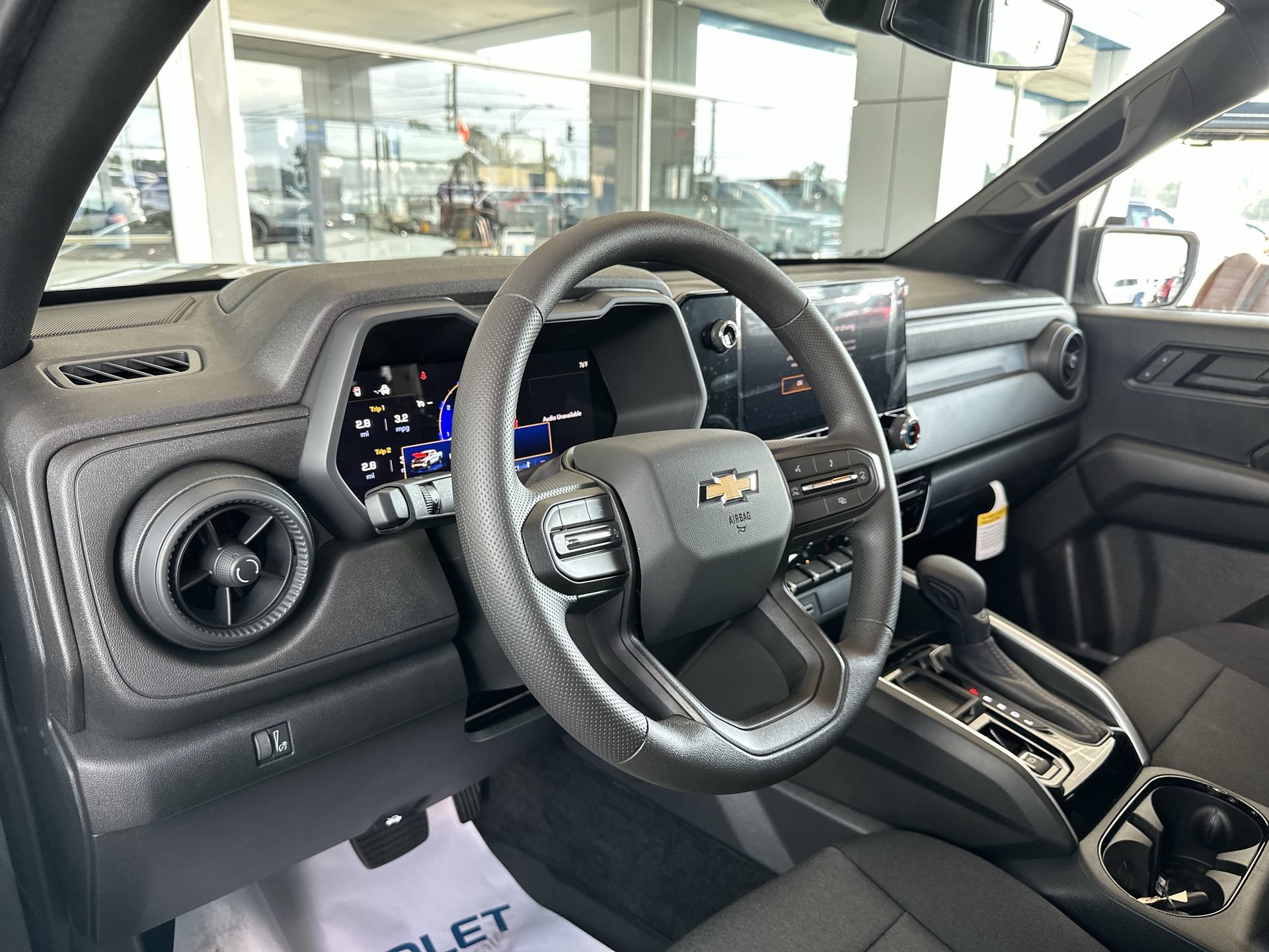 2026 Chevrolet Colorado Work Truck - Photo 10