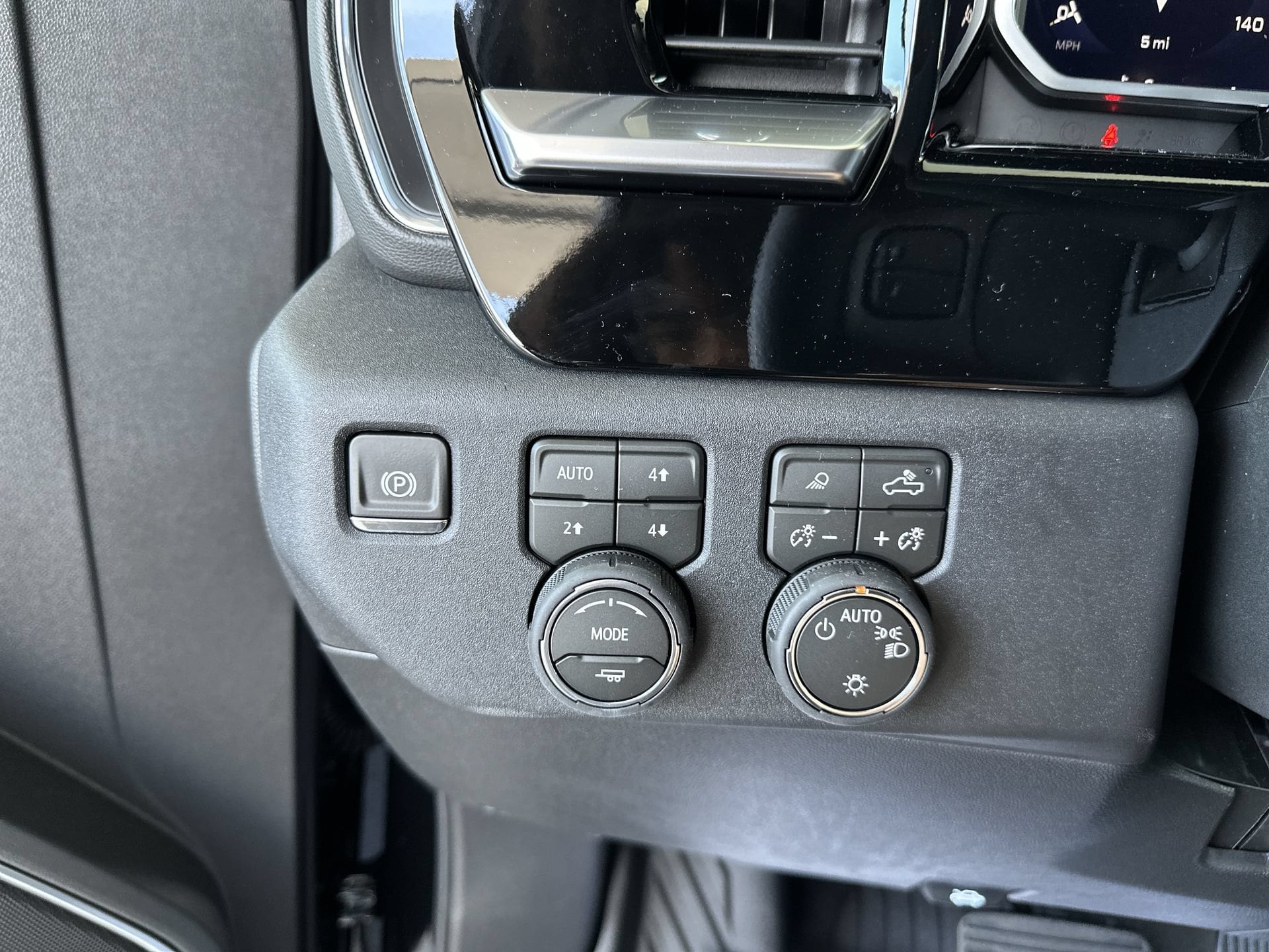 2026 Chevrolet Silverado 1500 LT - Photo 18