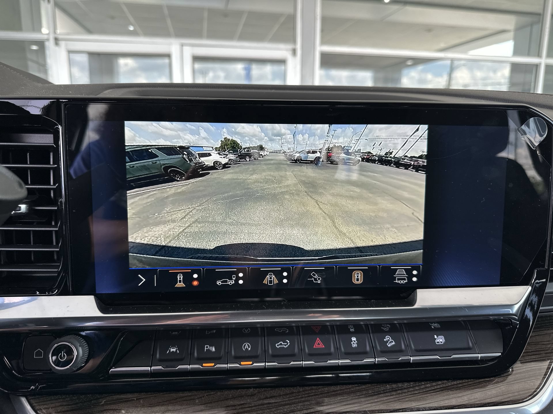 2026 Chevrolet Silverado 1500 LT - Photo 15