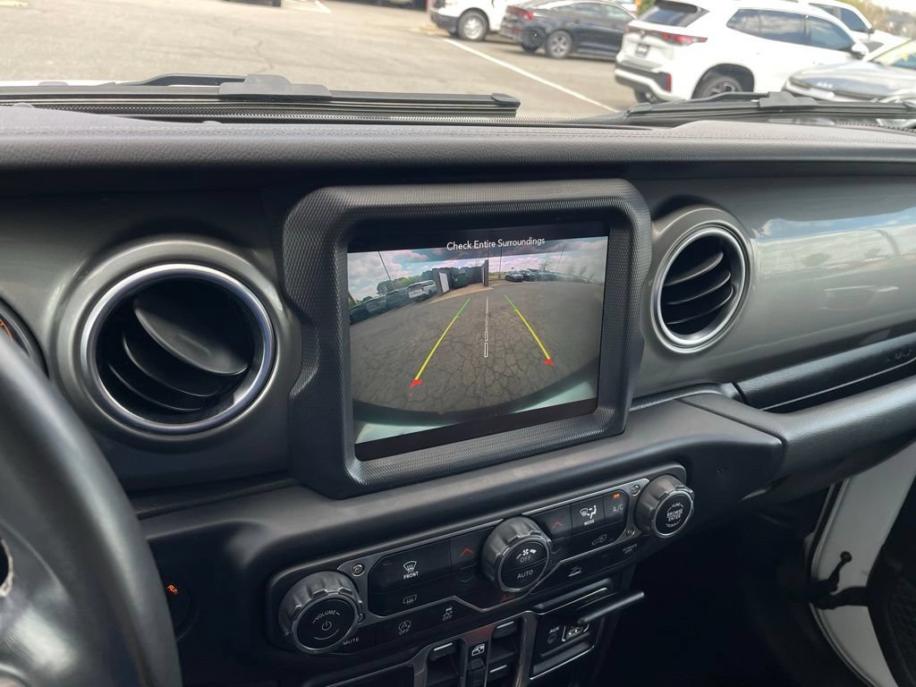 2022 Jeep Wrangler Unlimited Sahara - Photo 17