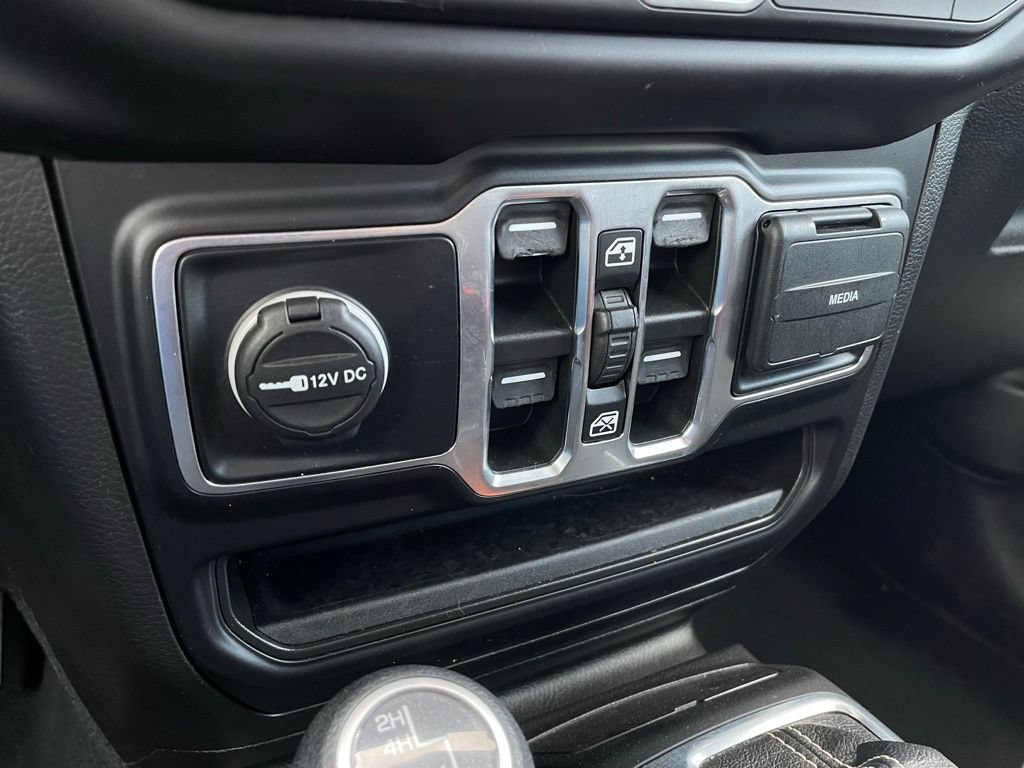 2022 Jeep Wrangler Unlimited Sahara - Photo 19
