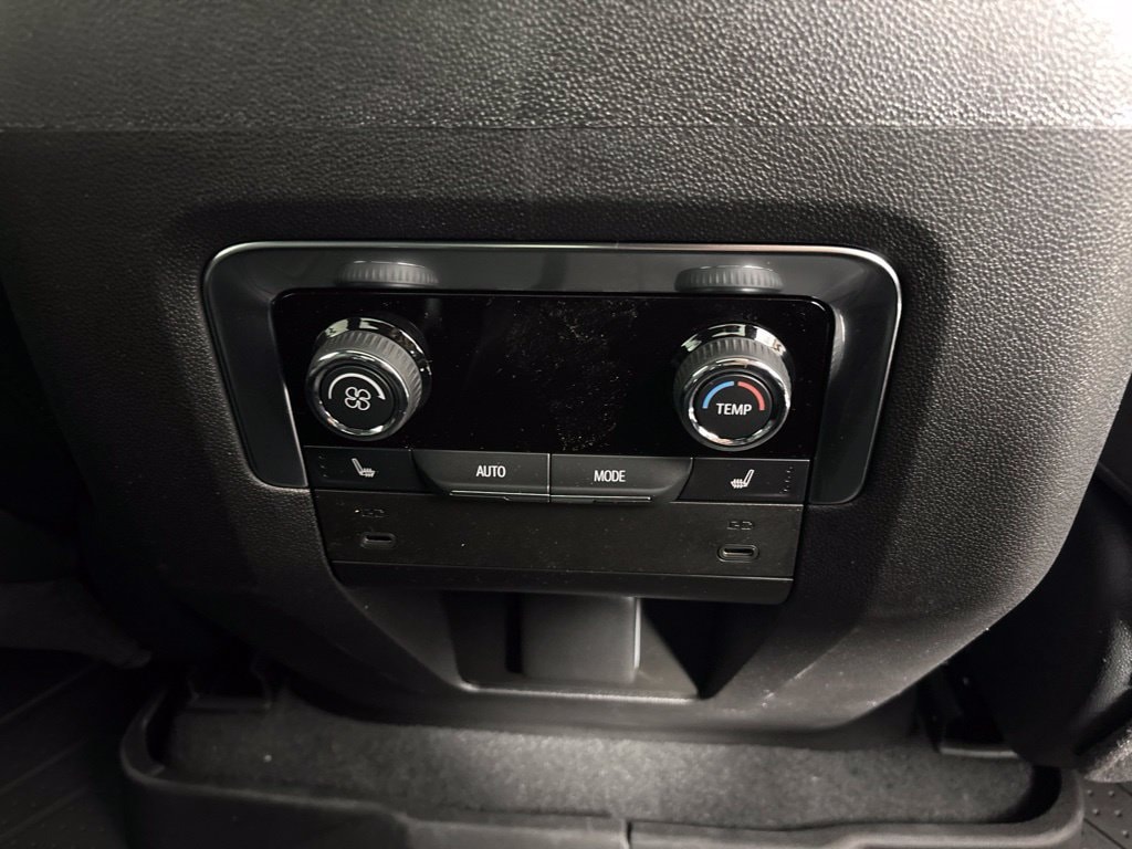 2027 Chevrolet Tahoe Z71 - Photo 19