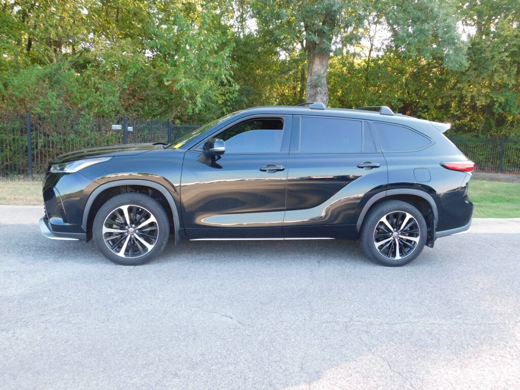 Used 2021 Toyota Highlander XSE SUV