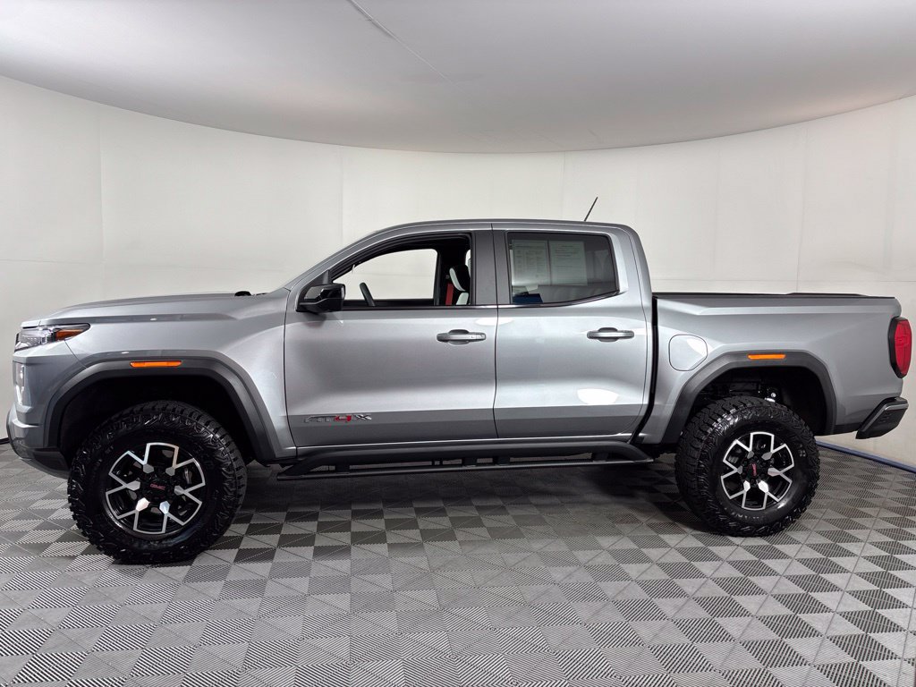 2026 GMC Canyon AT4X - Photo 12