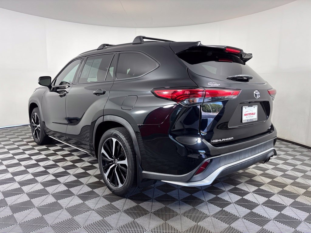 2021 Toyota Highlander XSE - Photo 9