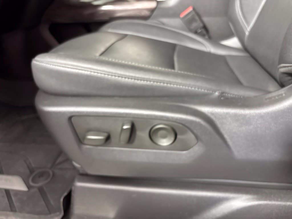 2024 Chevrolet Silverado 3500HD LTZ - Photo 26