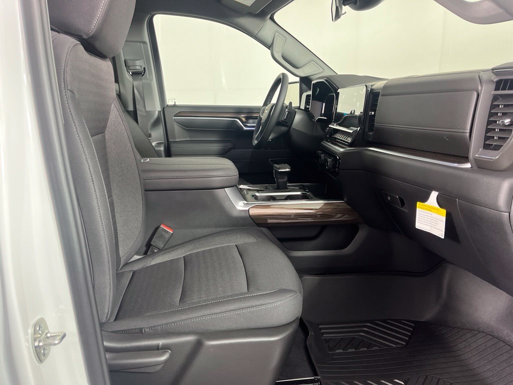 2026 Chevrolet Silverado 1500 LT - Photo 8