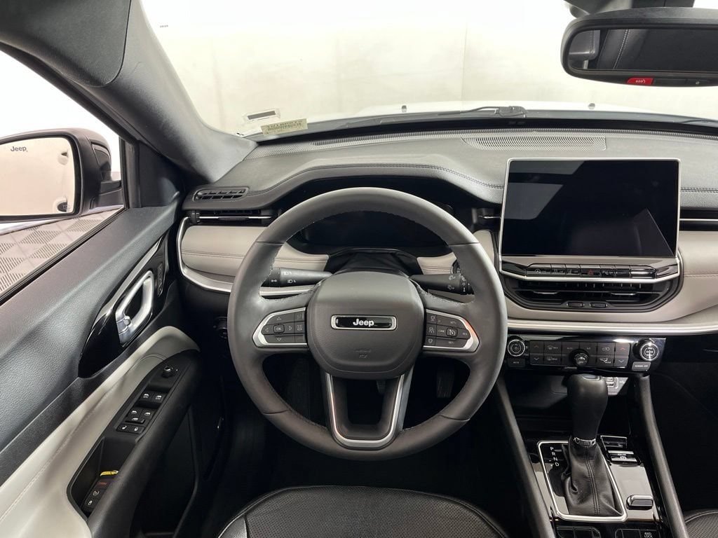 Used 2025 Jeep Compass Limited SUV