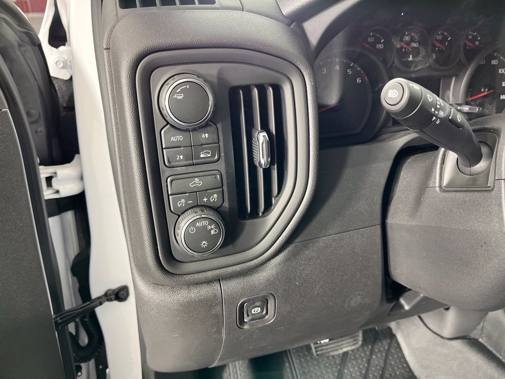 2026 Chevrolet Silverado 1500 Custom - Photo 31