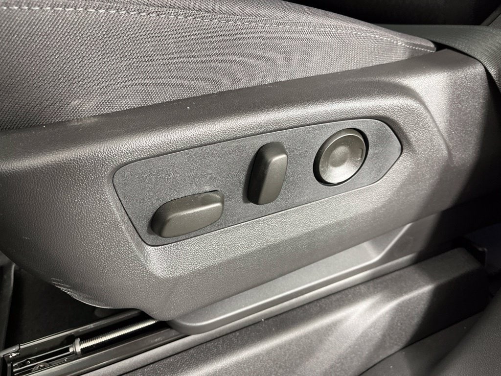 2026 Chevrolet Silverado 1500 Custom - Photo 29