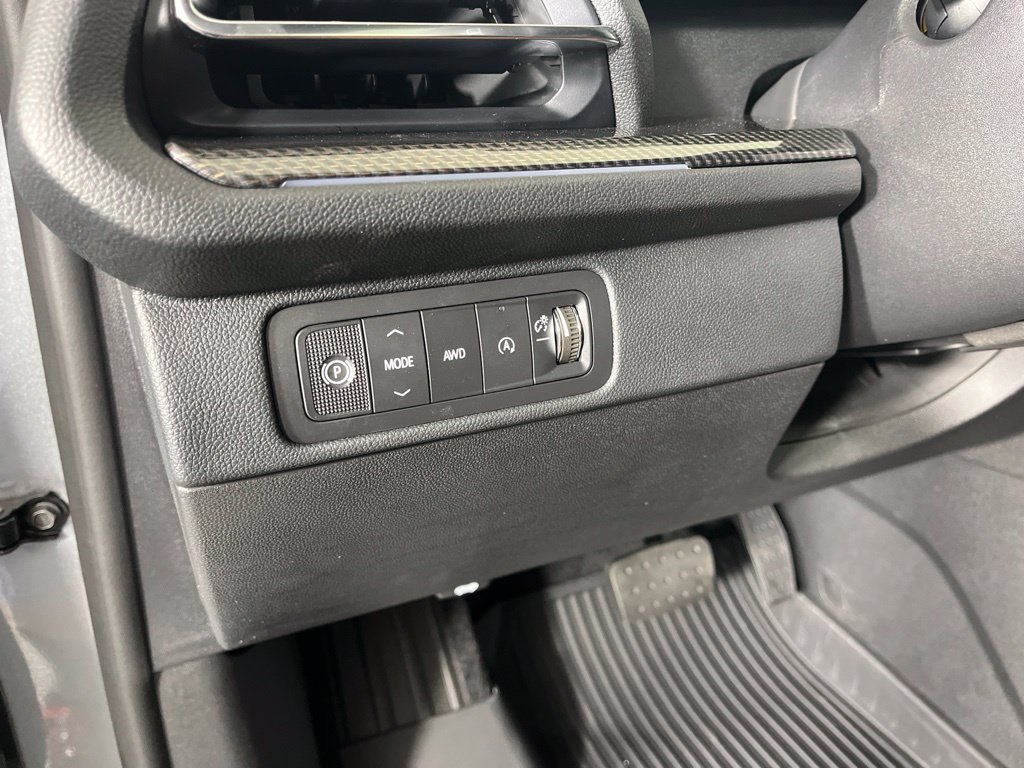 2027 Chevrolet Traverse Z71 - Photo 33
