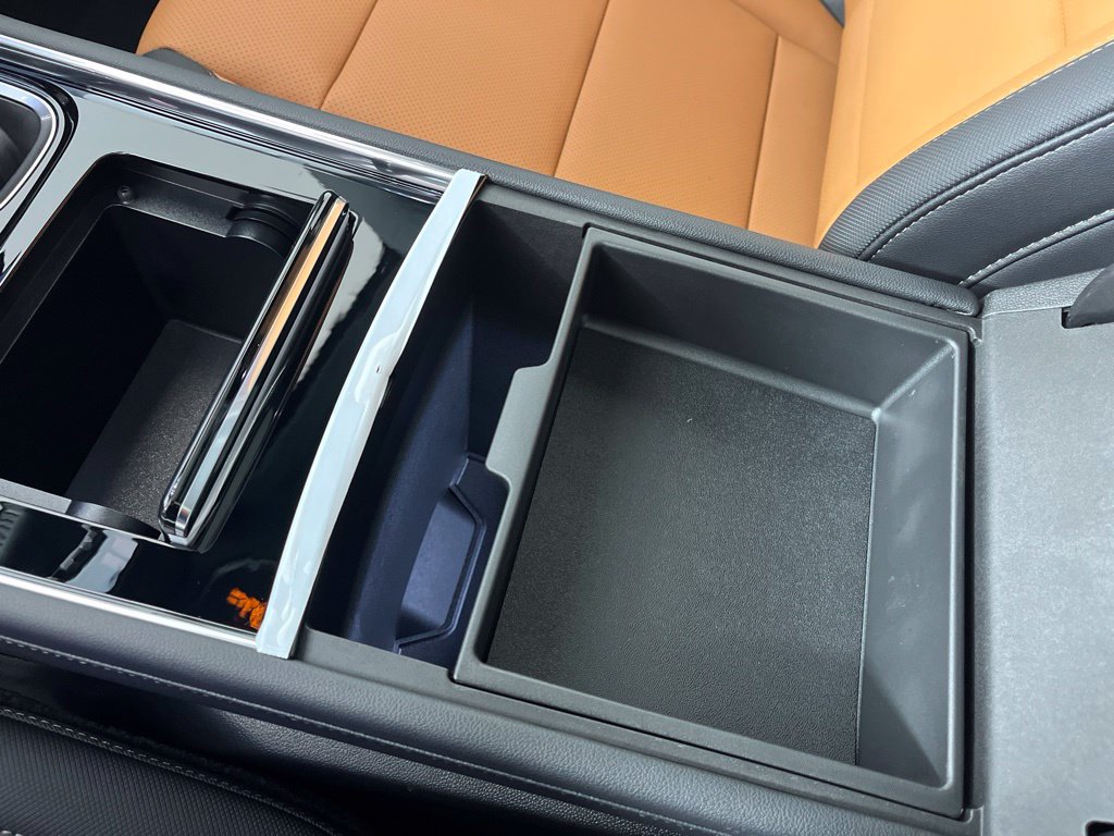 2027 Chevrolet Traverse Z71 - Photo 40
