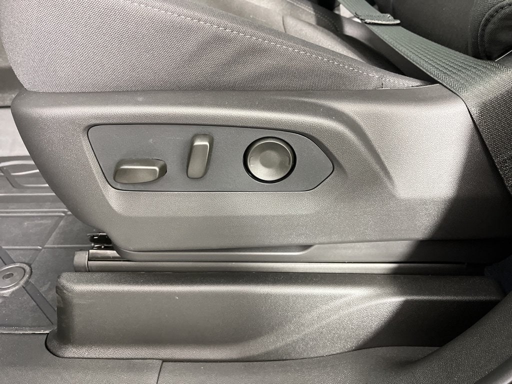 2026 Chevrolet Tahoe LS - Photo 25