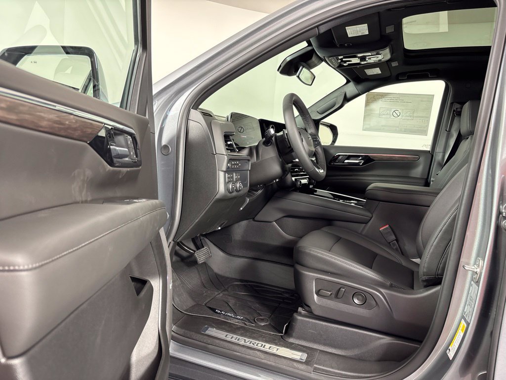 2027 Chevrolet Tahoe Z71 - Photo 30