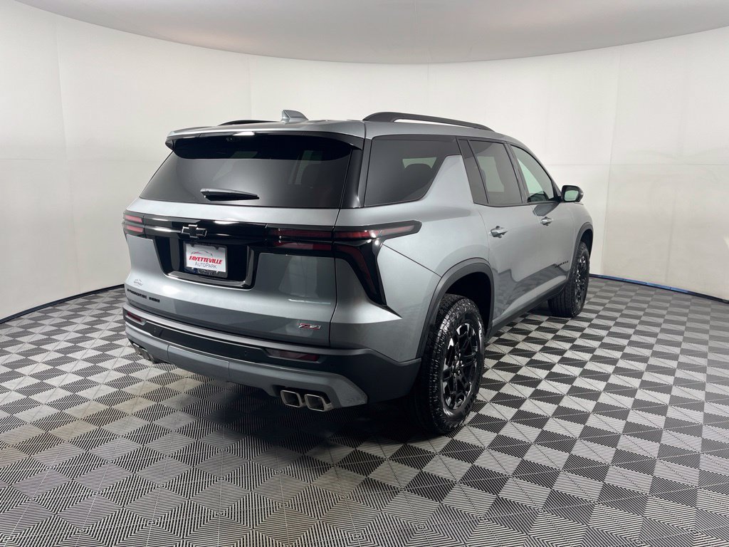 2027 Chevrolet Traverse Z71 - Photo 5
