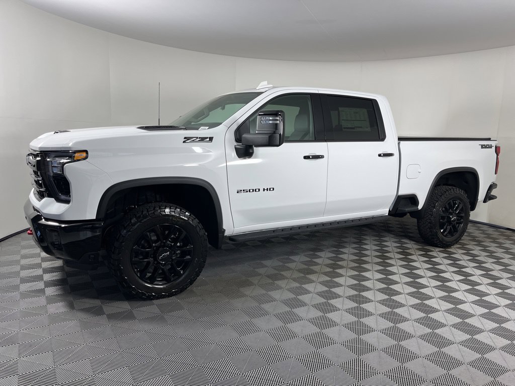 2026 Chevrolet Silverado 2500 HD LTZ - Photo 8