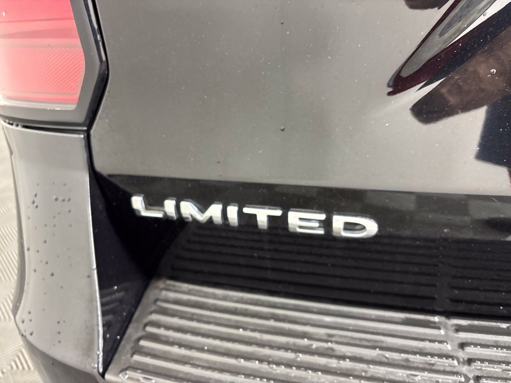 Used 2018 Ford Expedition Max Limited SUV