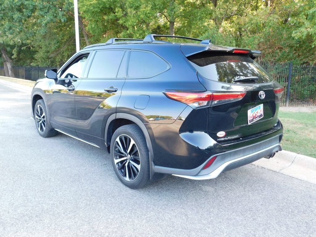 Used 2021 Toyota Highlander XSE SUV