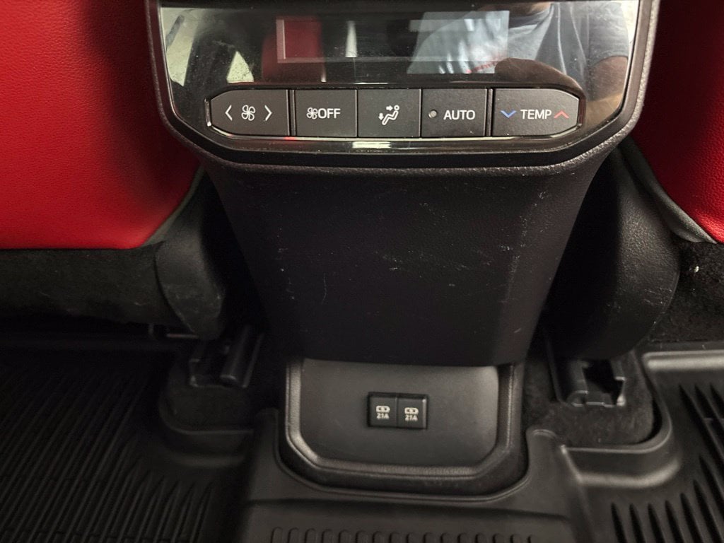 2021 Toyota Highlander XSE - Photo 25