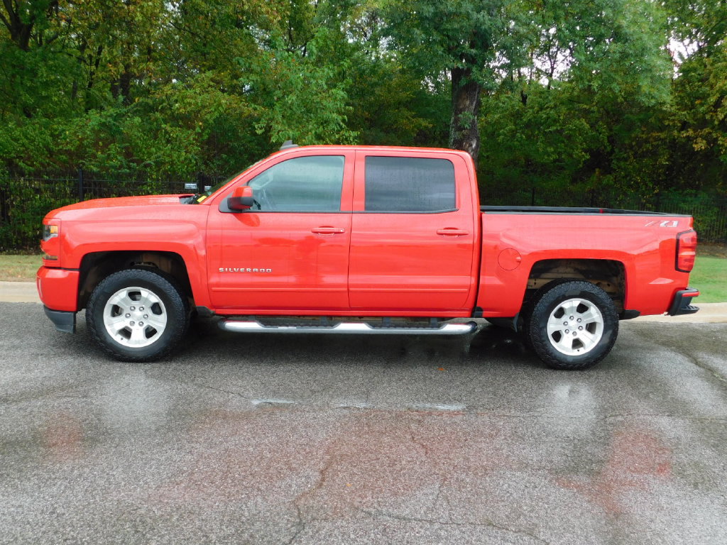 Used 2018 Chevrolet Silverado 1500 LT Truck Crew Cab
