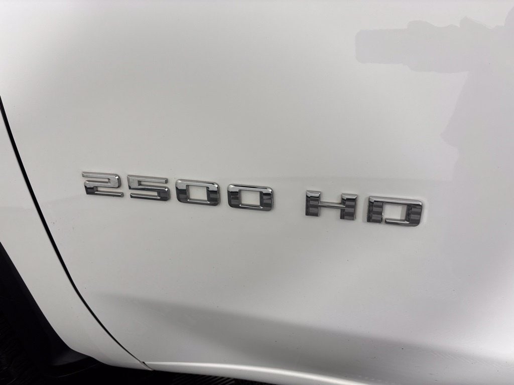 2023 Chevrolet Silverado 2500HD Custom - Photo 13