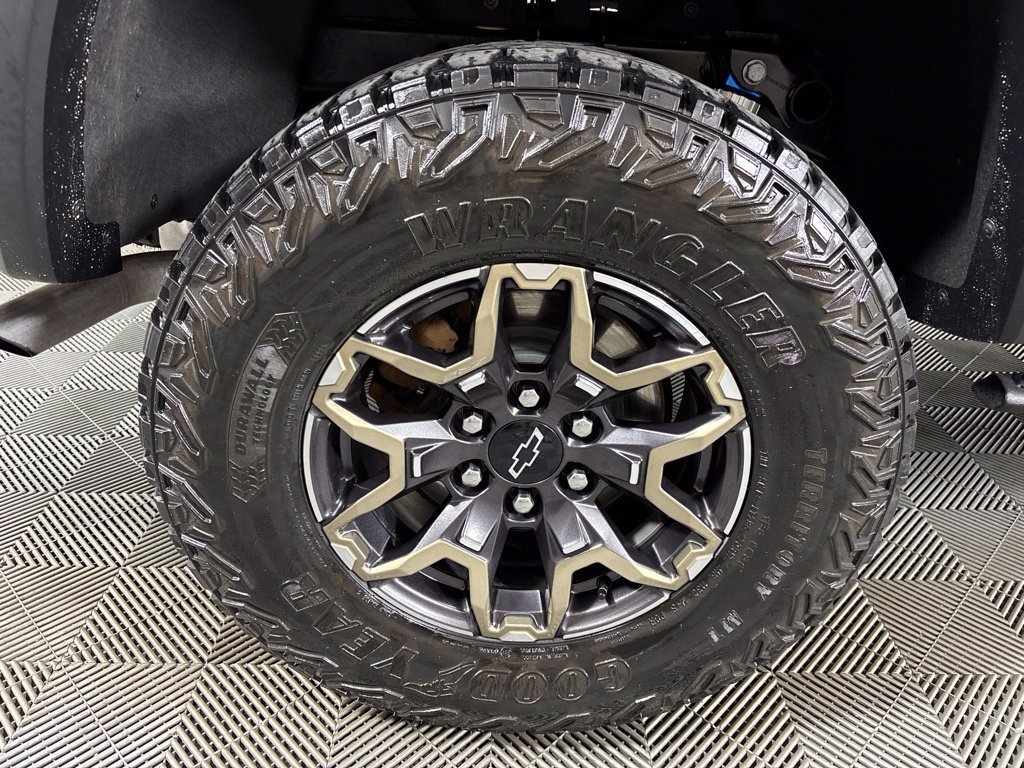 2024 Chevrolet Colorado ZR2 - Photo 5
