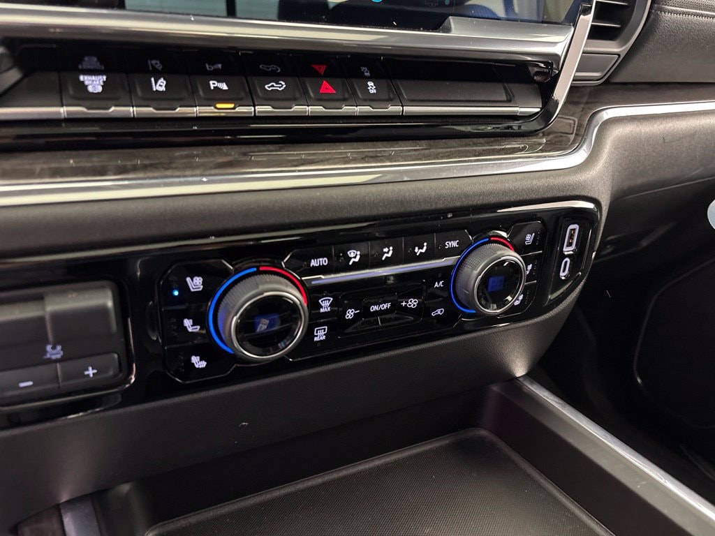 2024 Chevrolet Silverado 3500HD LTZ - Photo 30