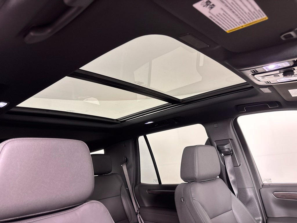 2027 Chevrolet Tahoe Z71 - Photo 12