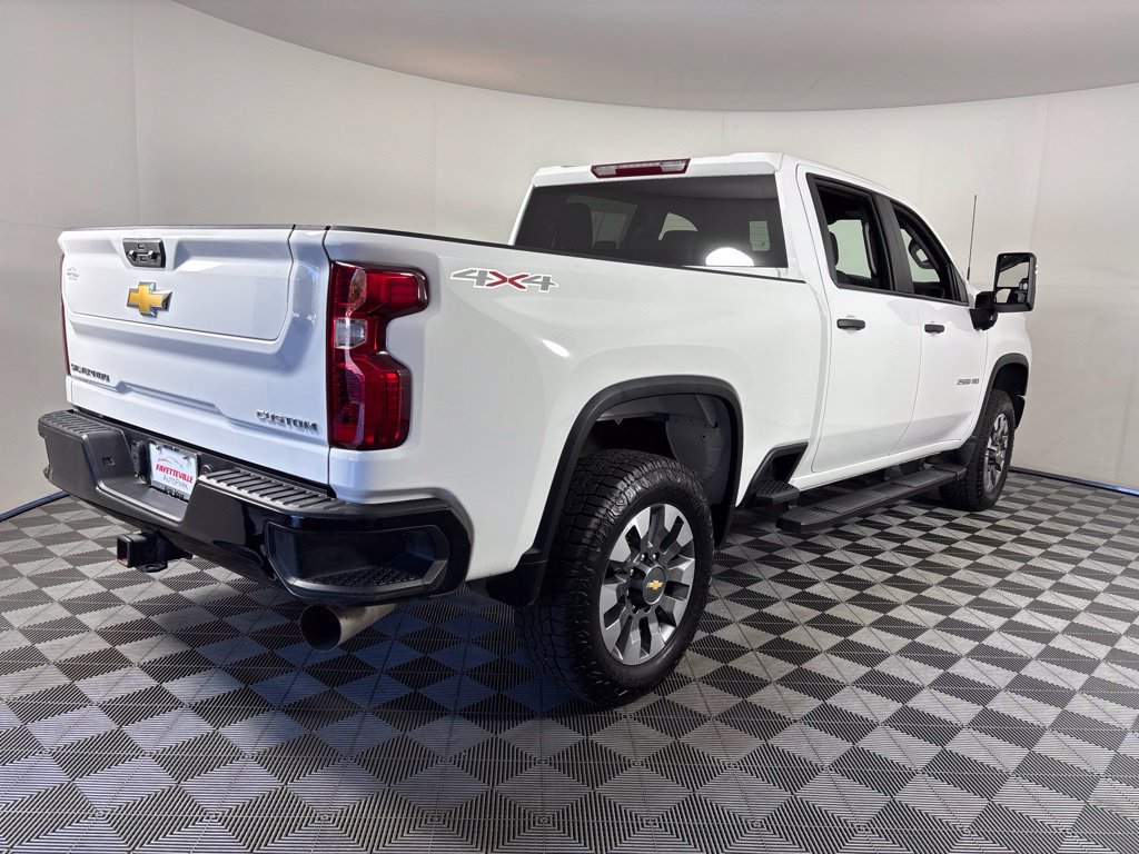 2023 Chevrolet Silverado 2500HD Custom - Photo 17
