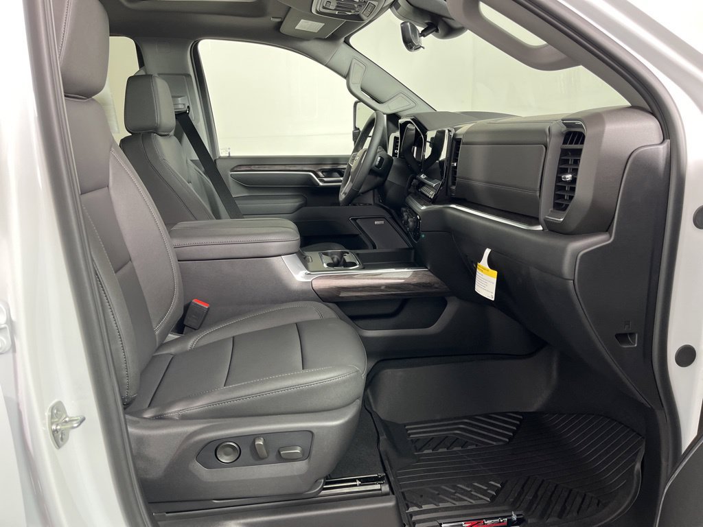 2026 Chevrolet Silverado 2500 HD LTZ - Photo 15