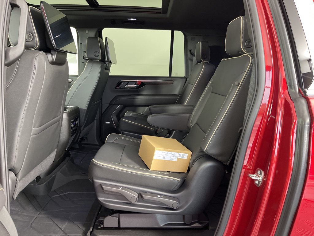 2026 Chevrolet Suburban Premier - Photo 26