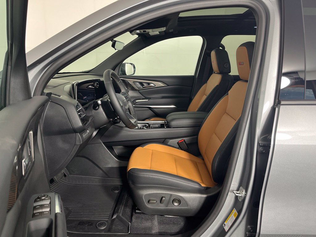 2027 Chevrolet Traverse Z71 - Photo 29