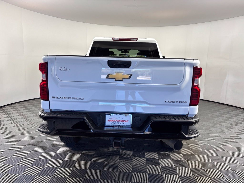 2023 Chevrolet Silverado 2500HD Custom - Photo 11