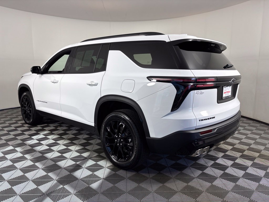 Used 2026 Chevrolet Traverse LT SUV