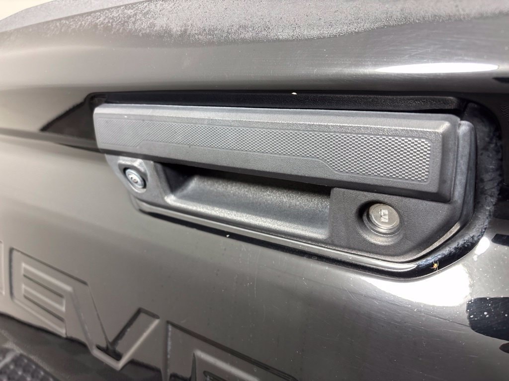 2024 Chevrolet Colorado ZR2 - Photo 13
