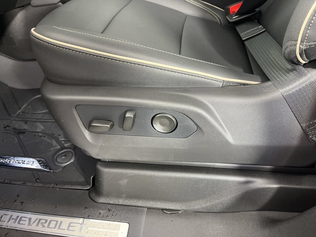 2026 Chevrolet Tahoe Premier - Photo 18