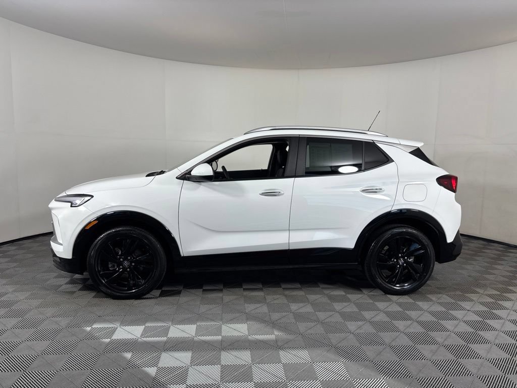 2024 Buick Encore GX Sport Touring - Photo 2
